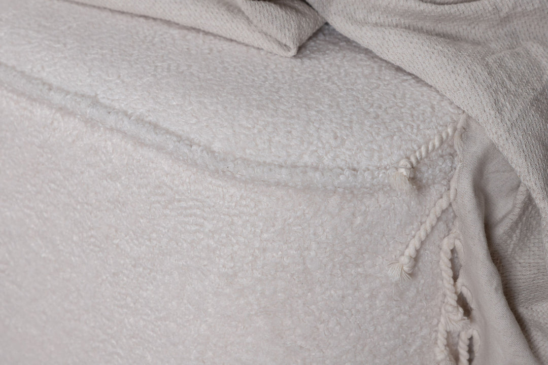 Venture Home Piff Pouf - / Offwhite Teddy