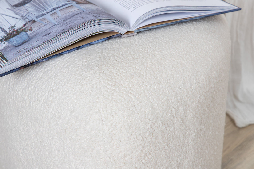 Venture Home Peg Pouf -  / Offwhite Teddy