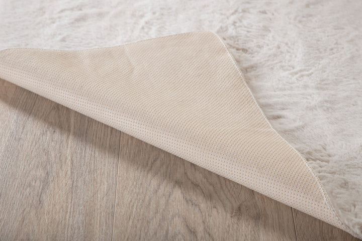 Venture Home Nina Polyester Carpet - 160*230- White