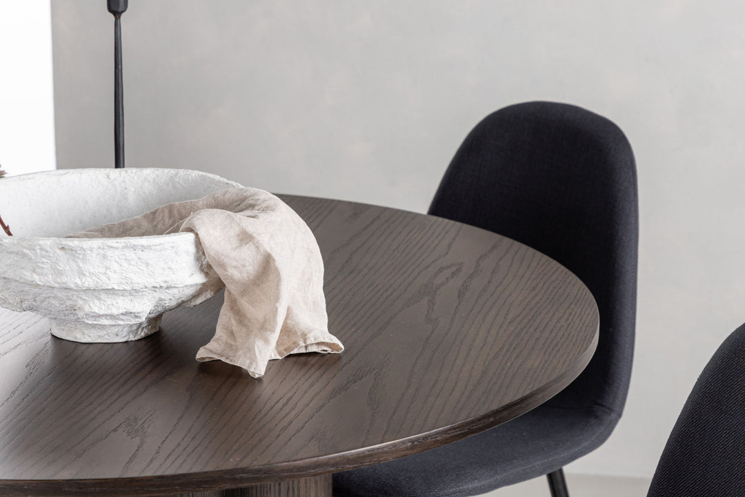Venture Home OliviaDiningTable-Mocca/MoccaVeneer+PolarDiningChair-BlackLegs-BlackFabric_4