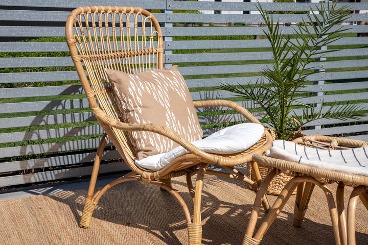 Venture Home Ella Lounge Chair - rattan / Offwhite Cushion. inc. Ottoman