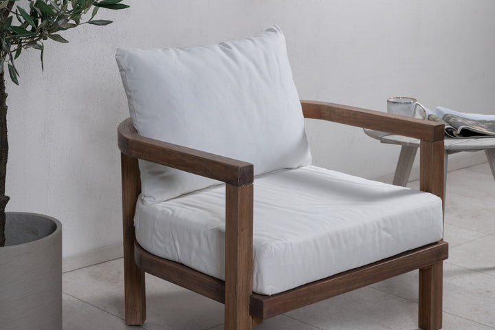 Venture Home Erica Single chair- acacia wire brushed/off white cushion