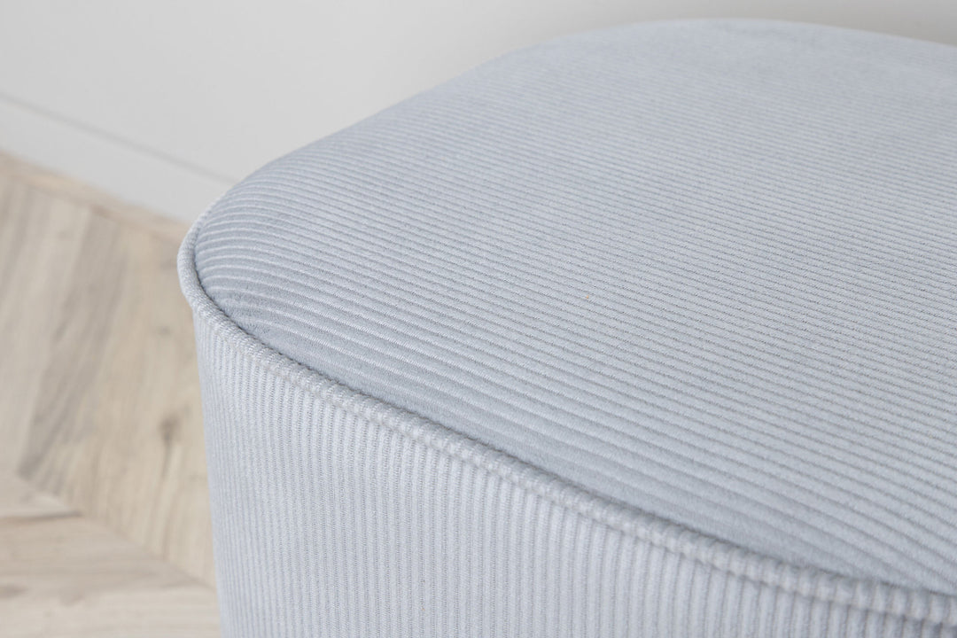 Venture Home Piff Pouf - / Grey Corduroy
