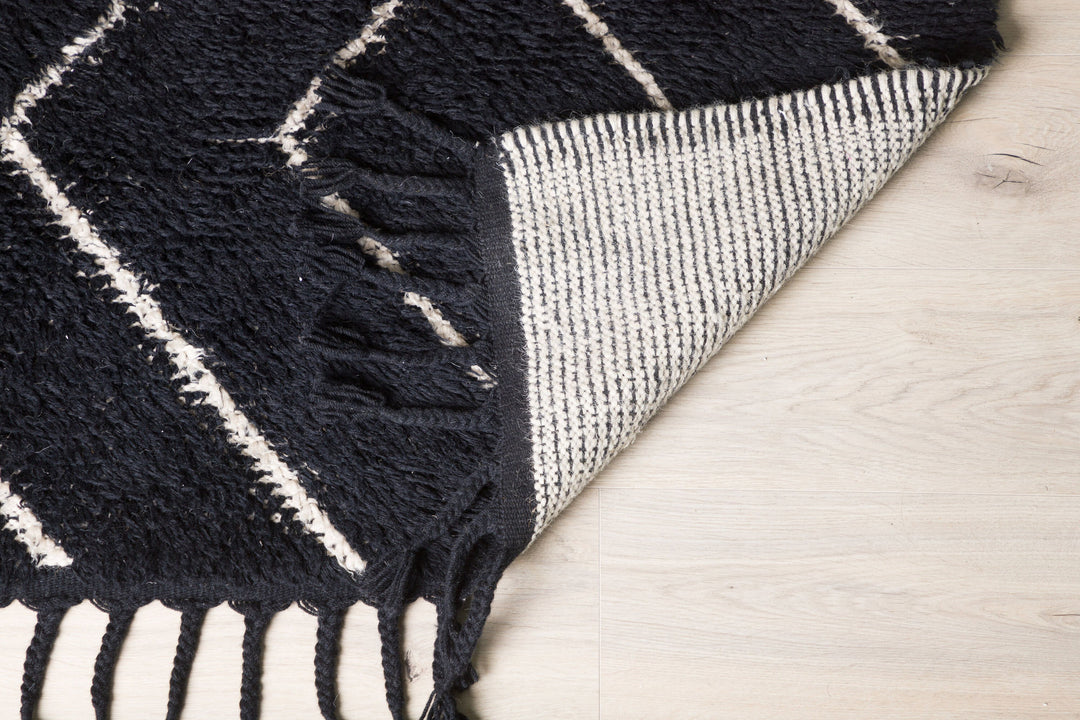 Venture Home David Wool - 230*160- -Rectangular-Black/white