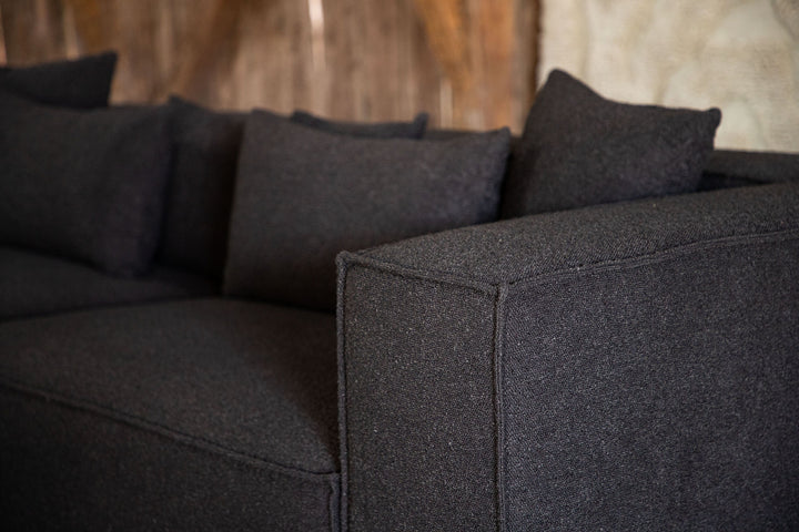 Vind Gillholmen Sofa - Black / Black Boucle