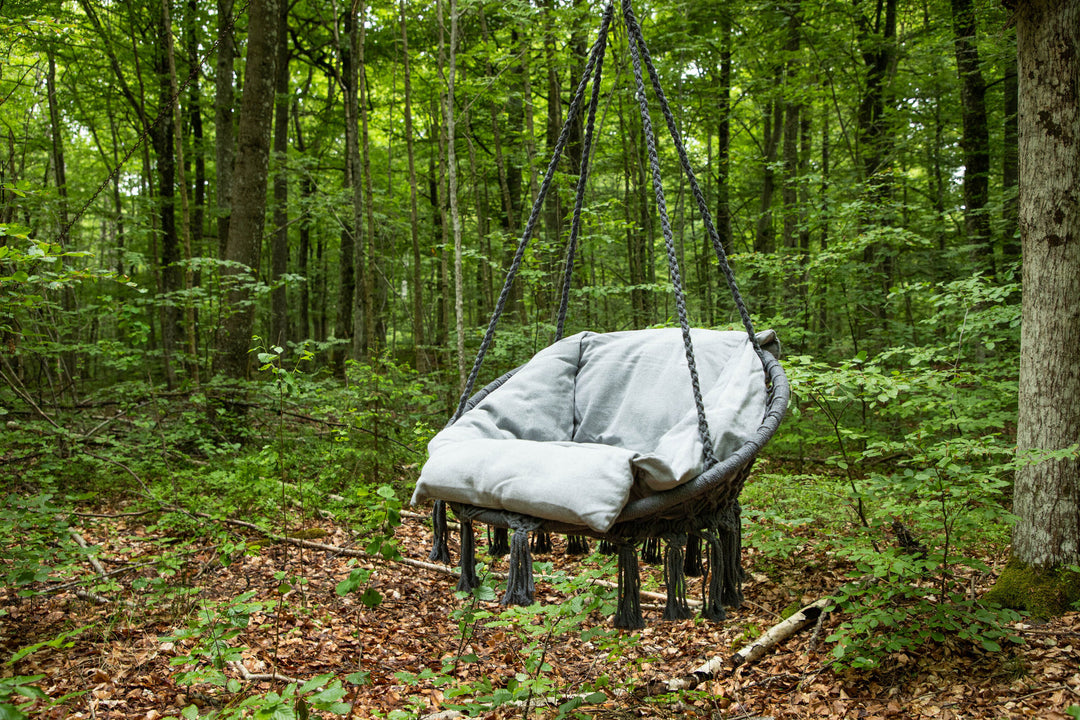Venture Home Hamtic Swing Steel/Fabric - Grey / w pillows
