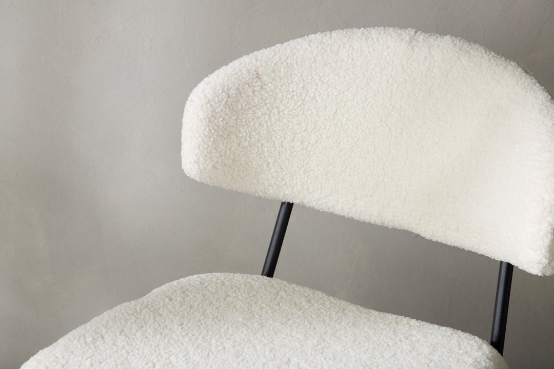 Venture Home Chico Dining Chair 2-pack - Black / White Boucle