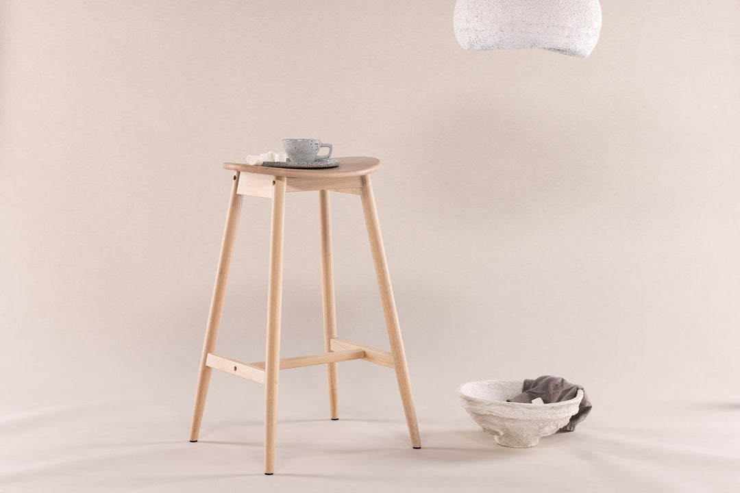 Vind Orust Bar Chair - Whitewash / Wood
