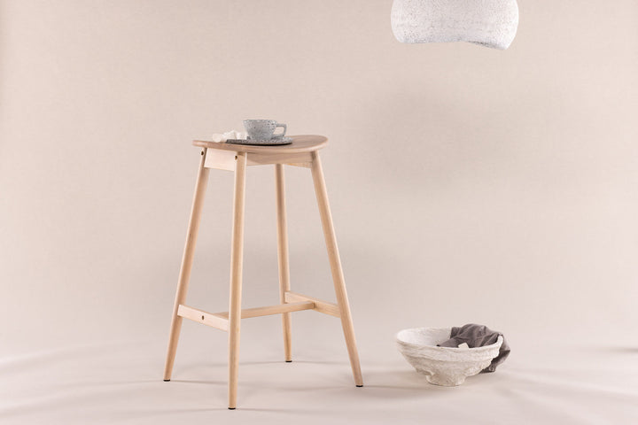 Vind Orust Bar Chair - Whitewash / Wood