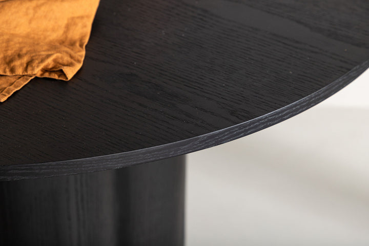Venture Home Olivia Dining Table - Black / Black Veneer