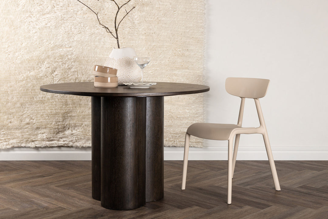 Venture Home Olivia Dining Table - Mocca / Mocca Veneer