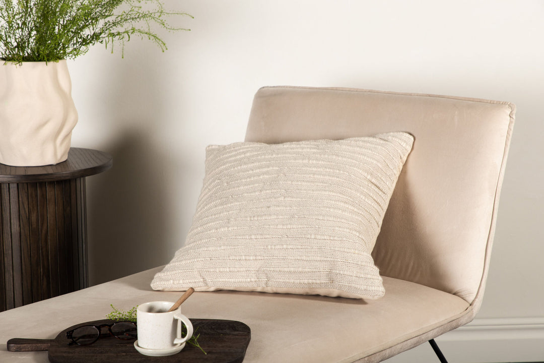 Venture Home X-lounge Daybed - Black / Beige Velvet