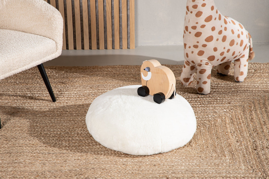 Venture Home Ruston Ottoman/Pouf - / White Lambswool