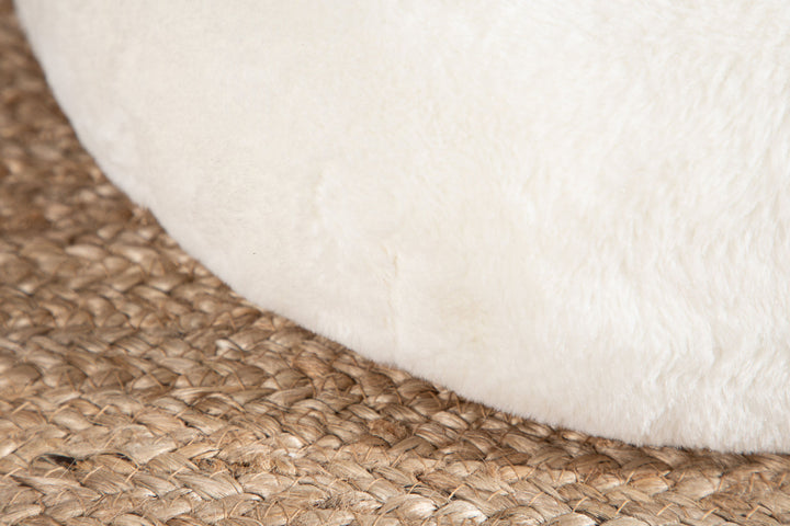 Venture Home Ruston Ottoman/Pouf - / White Lambswool