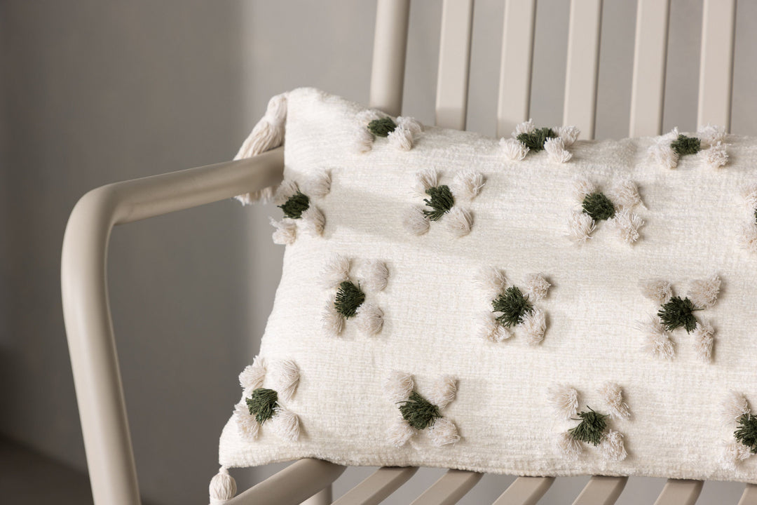 Venture Home Millie Cushion Cover Polychenille - White / 30x50