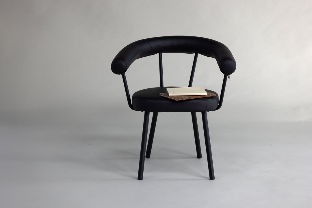 Vind Västerås x Josefin Lustig - Dining Chair 2-pack - Matte Black  / Black PU