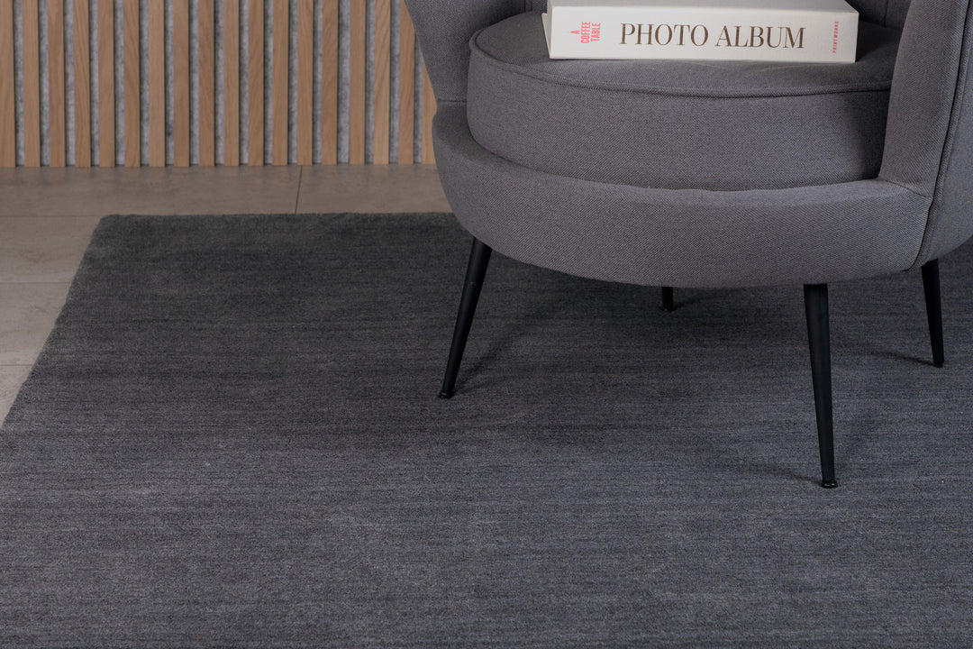 Venture Home Ulla - Wool / Polyester Carpet - Dark Grey - L250*B350
