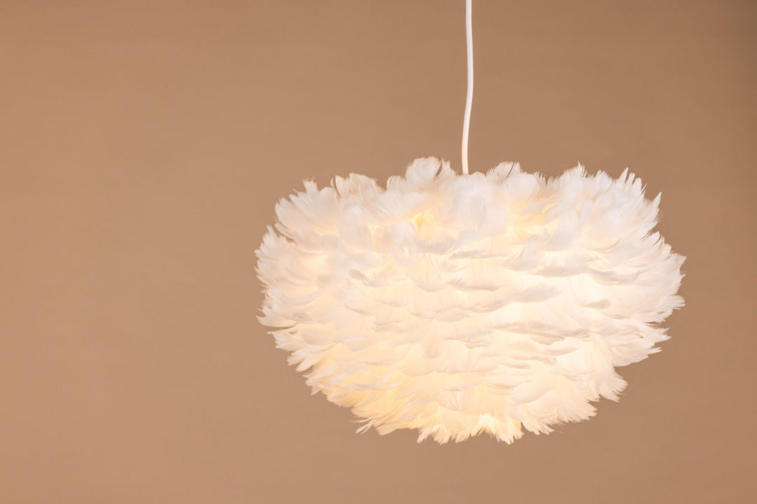 Venture Home Nicola - Medium Pendant Lamp - White / White artificial feather