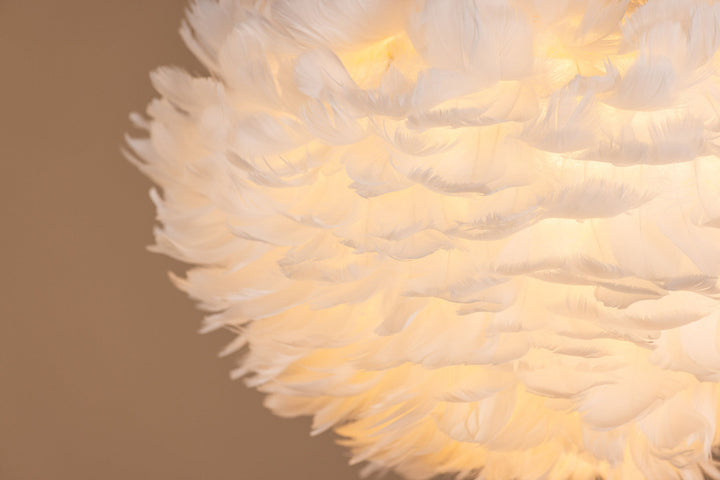 Venture Home Nicola - Medium Pendant Lamp - White / White artificial feather