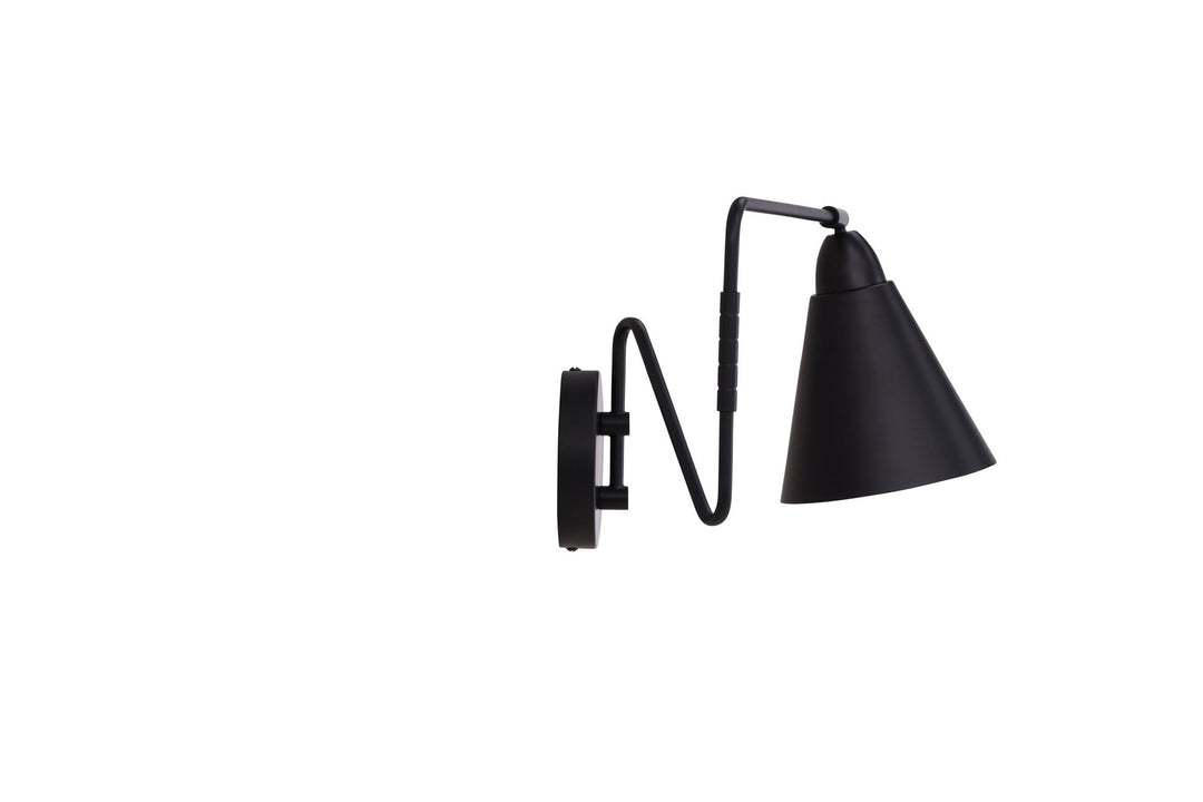 Venture Home Amicola Wall Lamp - Black / Black