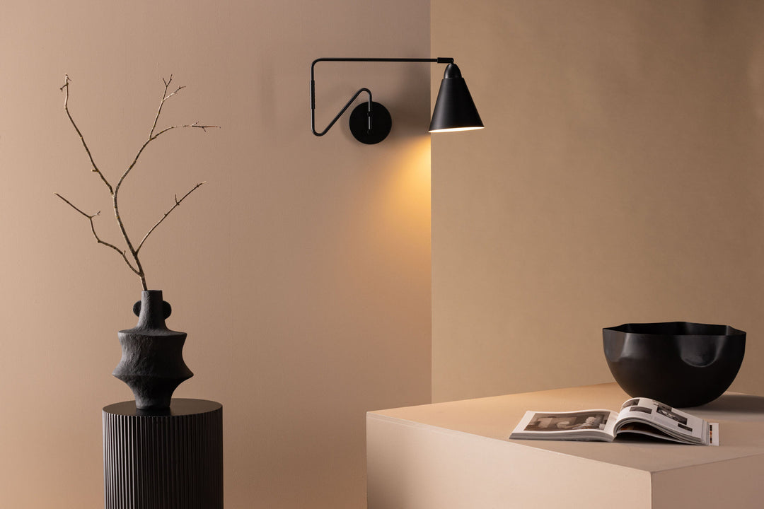 Venture Home Amicola Wall Lamp - Black / Black