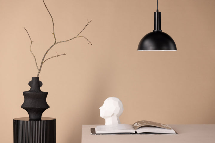 Venture Home Narbonne - Tall Pendant Lamp - Black / Black