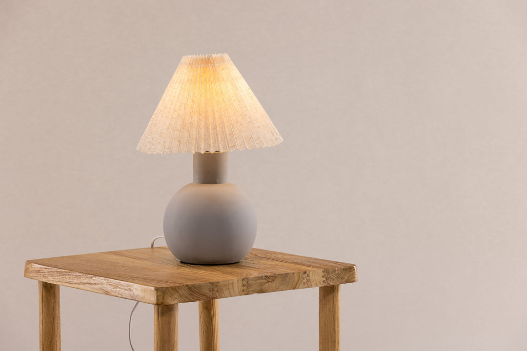 Vind Älvsborg Table Lamp - Concrete / Brown Fabric