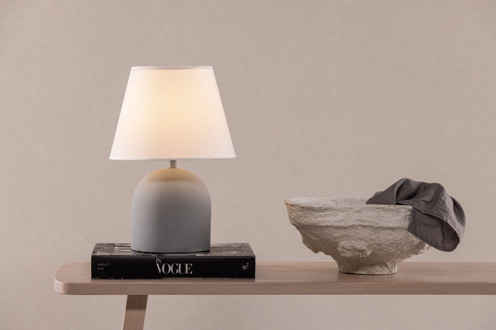 Vind Styrsö Table Lamp - Concrete / Linen