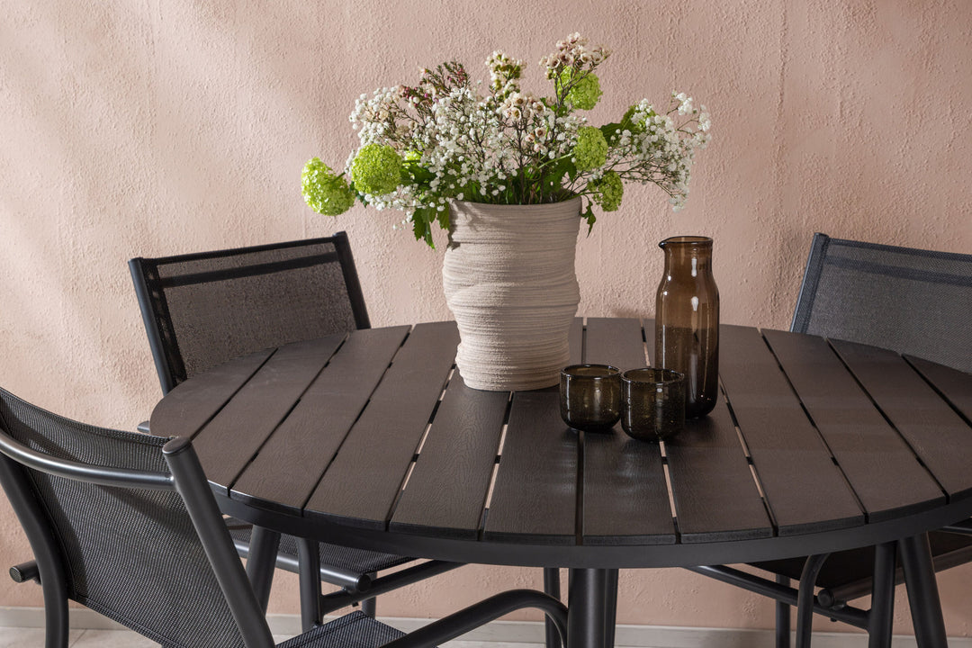 Venture Home Break - Dining Table Round- Black / Black - Alu / Aintwood - 120ø _1+ Santorini Arm Chair (Stackable) - Black alu / Black Textilene _4