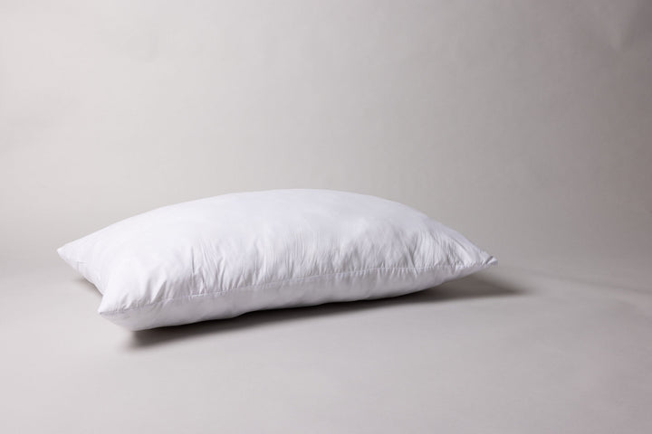 Venture Home Iris Cushion inner Poly mircofiber - White / 70x100