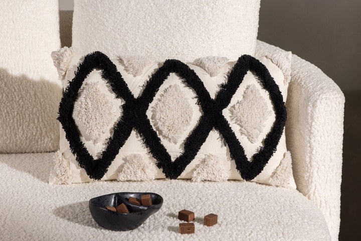 Venture Home Emelie Cushion Cover Polycotton - Black/White / 30x50