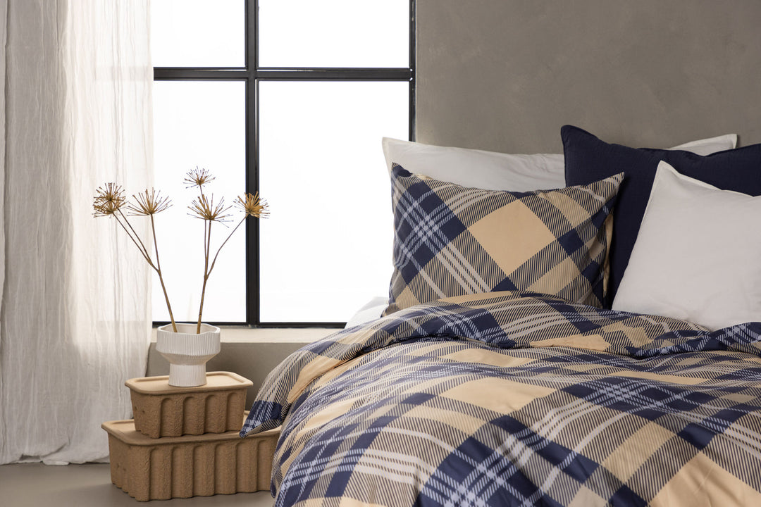 Venture Home Aurora Bedset - White/Beige 200x150+50x60cm