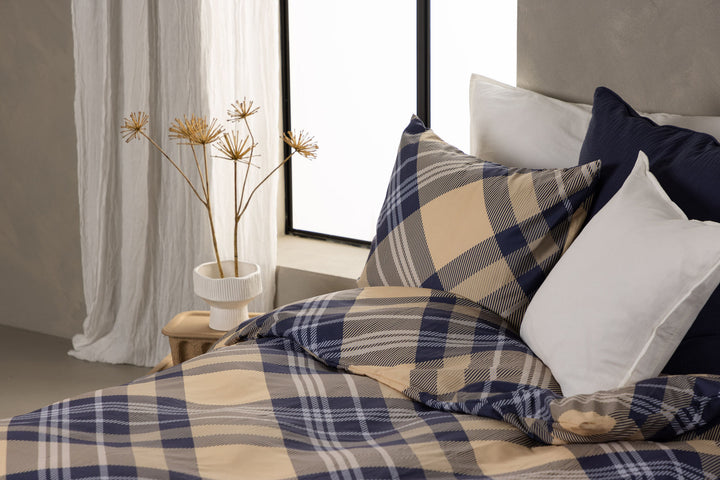 Venture Home Aurora Bedset - White/Beige 200x150+50x60cm