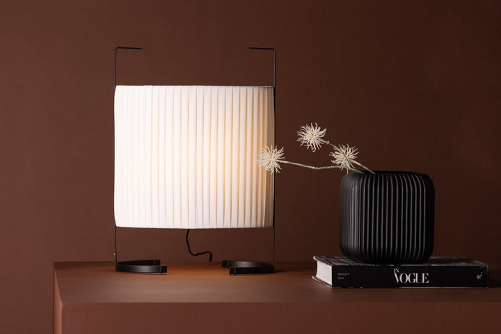 Venture Home Rennes - Small Floor Lamp - Black / White fabric