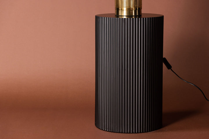 Venture Home Lenox - Side Table - Black