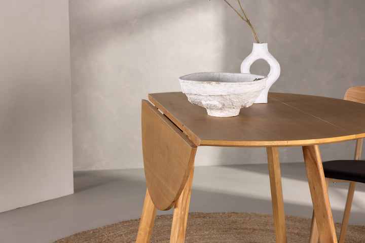 Venture Home Yakidon Dining Table - Rubberwood / Oaklook MDF