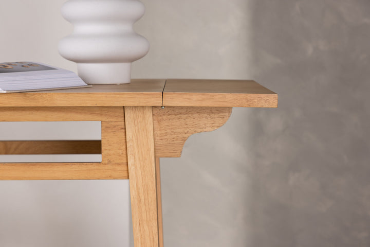 Venture Home Yakidon Dining Table - Rubberwood / Oaklook MDF