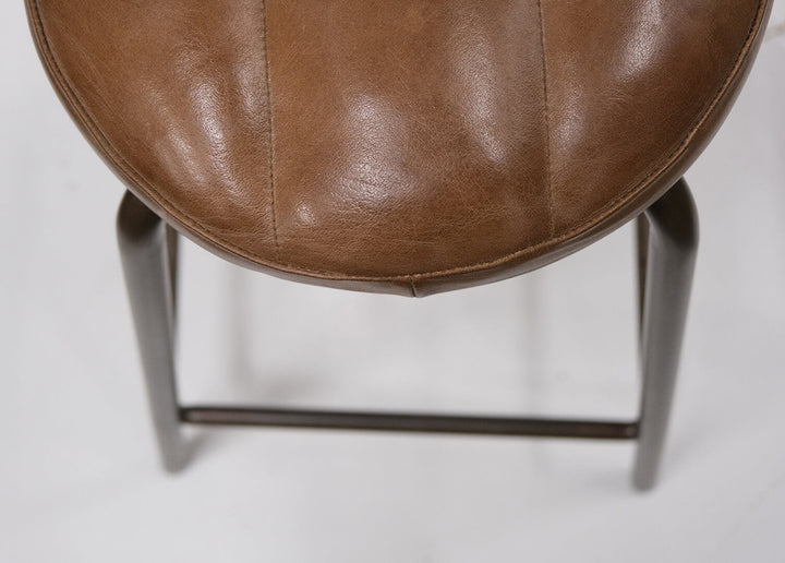 Trademark Living Brooklyn barstol med rundt lædersæde