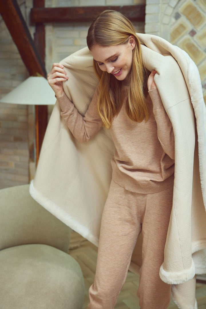 NATURES COLLECTION Angelina Lammeskind | Double Face | Korthåret