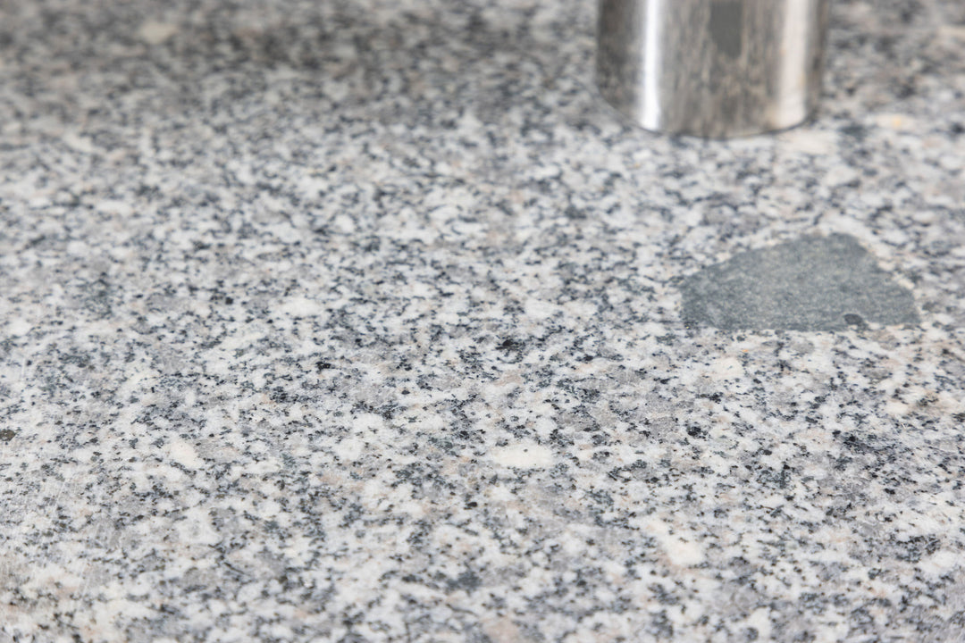 Venture Home Stathera - Umbrella stone - Rough stone