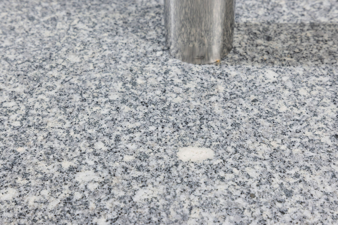 Venture Home Stathera - Umbrella stone - Rough stone
