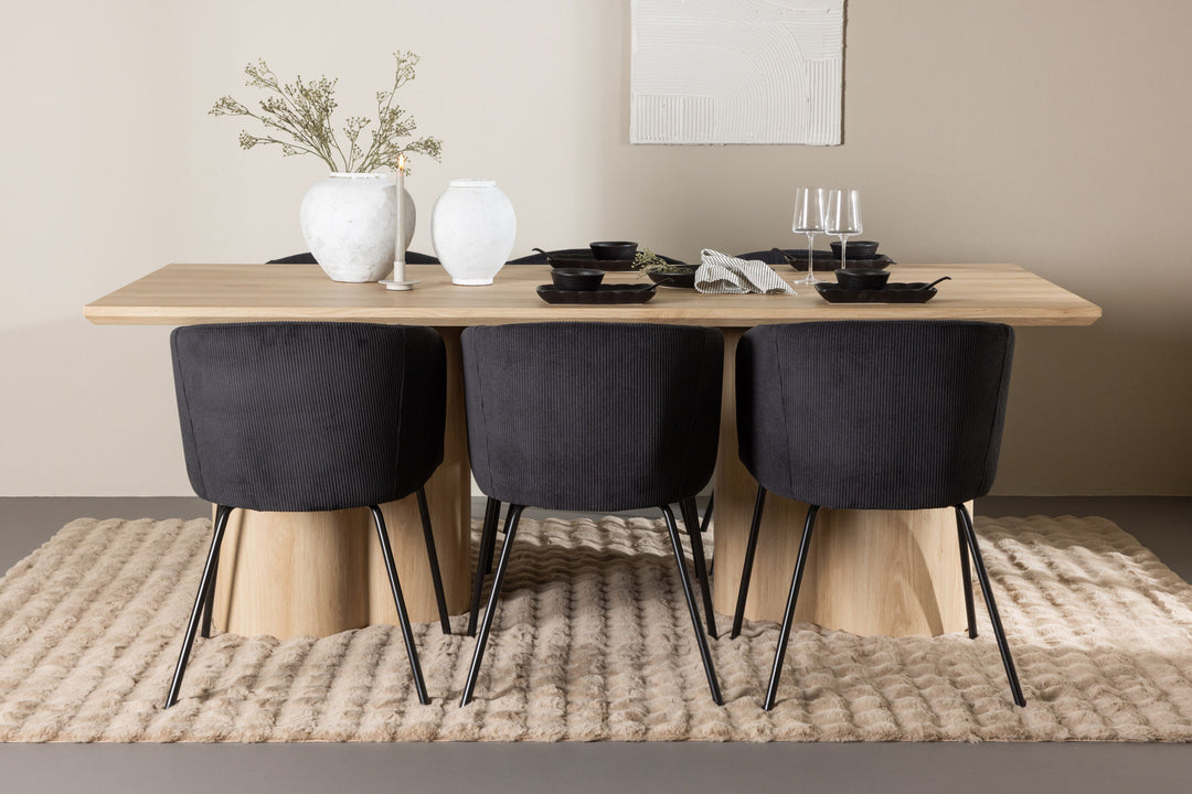 Venture Home Olivia Dining Table with Berit Dining Chair