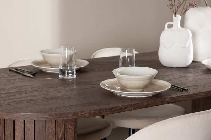Venture Home Härön Dining Table with Velvet Dining Chair