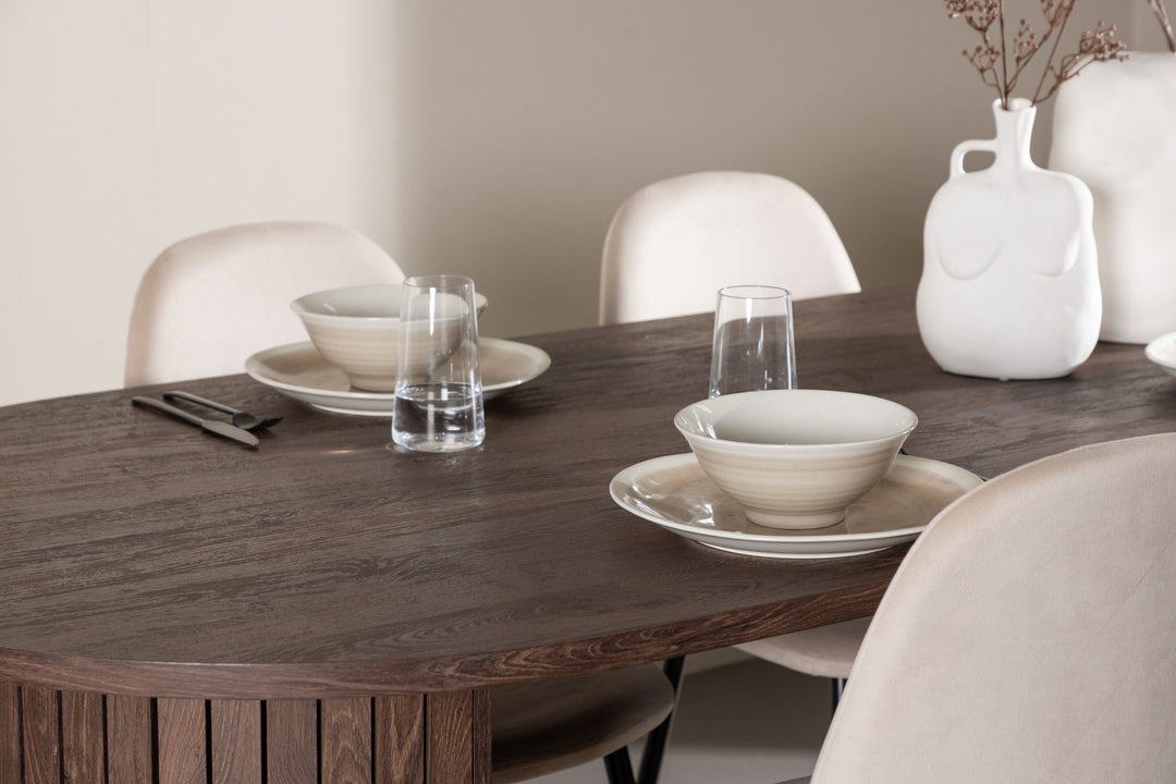 Venture Home Härön Dining Table with Polar Dining Chair