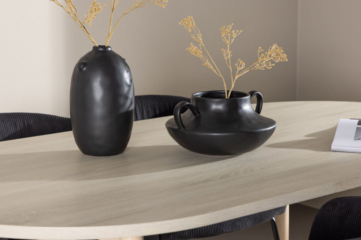 Venture Home Andy Dining Table with Berit Dining Chair