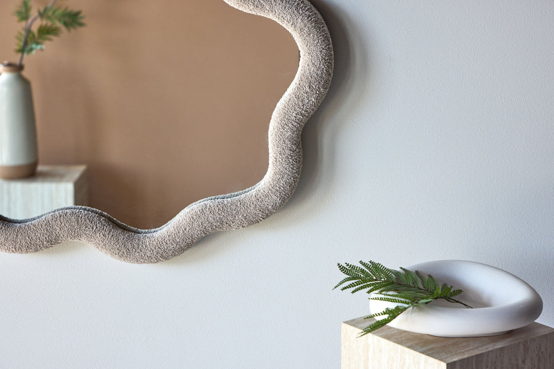 Venture Home Kungsbacka Mirror 70x70 cm - MDF with Beige Boucle / Clear Glass