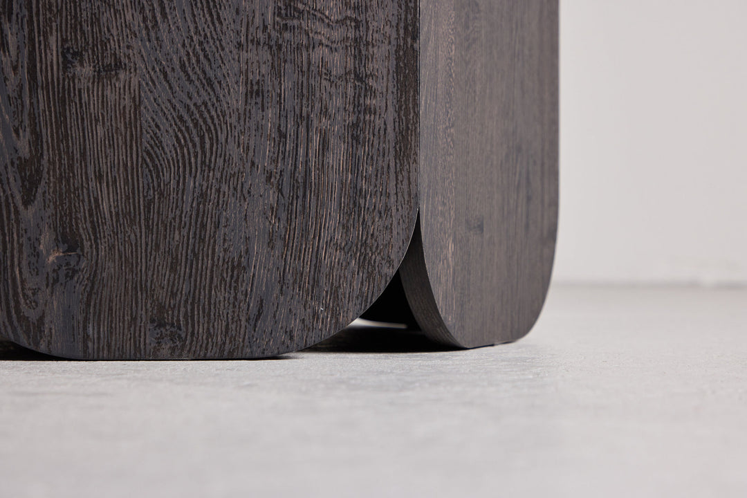 Venture Home Tekla Round Dining Table ø120x75 cm - MDF with Black 3D Paper