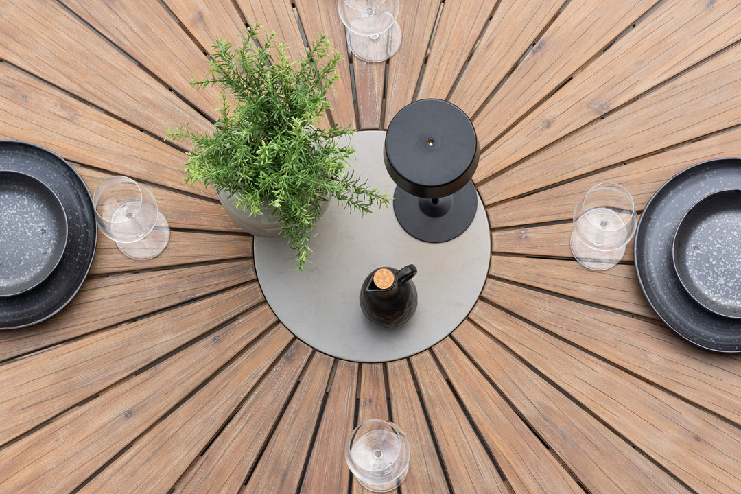 Venture Home Rosario Dining Table- Teak Ø140