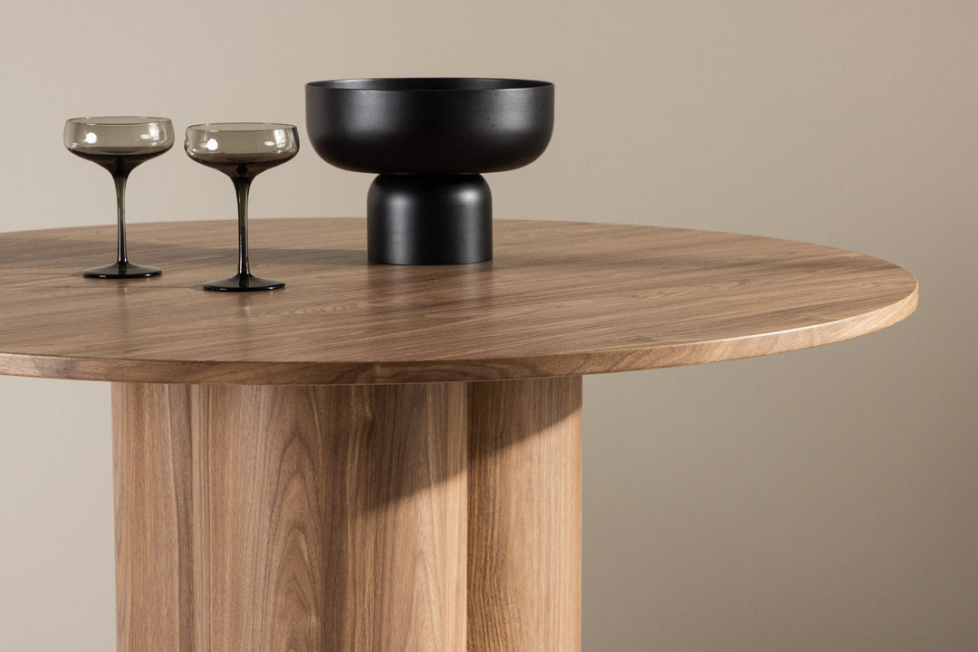 Venture Home Olivia Dining Table ⌀110 - Brown /
