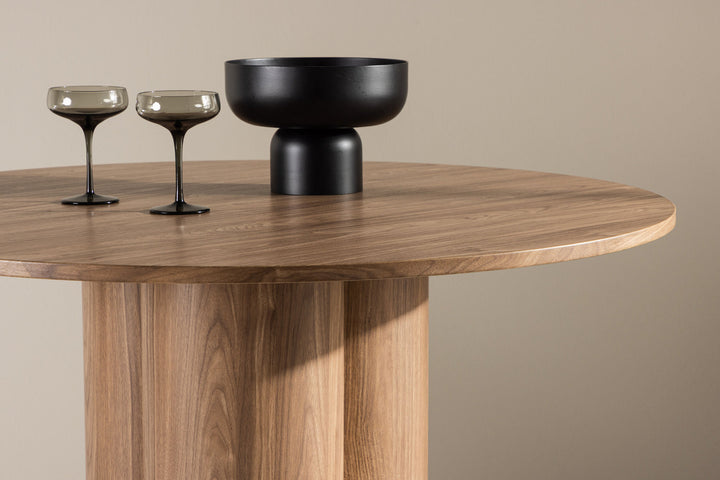 Venture Home Olivia Dining Table ⌀110 - Brown /